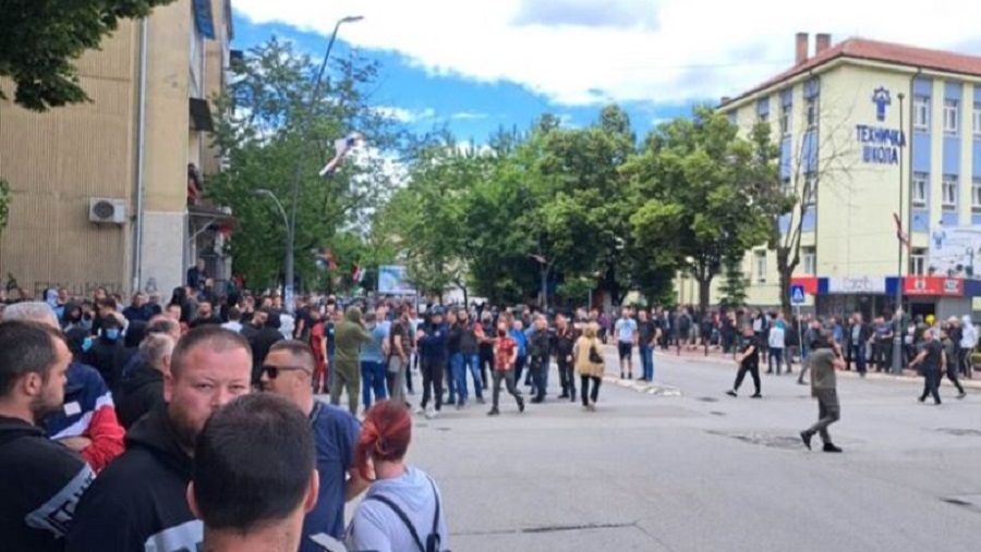 Arrestimi i organizatorit te sulmeve ndaj KFOR, qindra serbe ne proteste